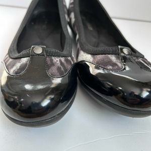 Laura Ashley Ballet Style Flat 8.5